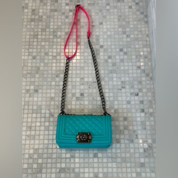 American Jewel Quilted Turquoise Pink Silicone Crossbody Purse - Picture 3 of 13